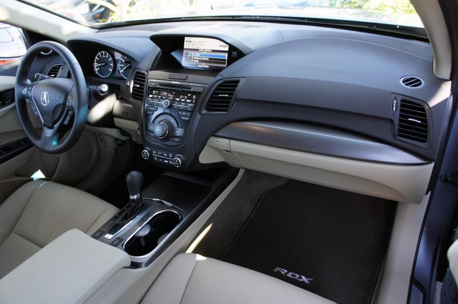 Торпедо Acura RDX (TB3/4) 2012 года  (фото 23 из 122)